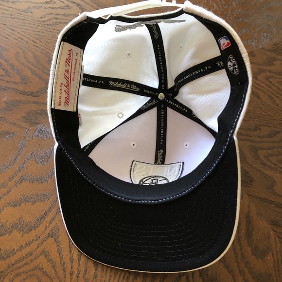 Hat - Picture 2 of 5